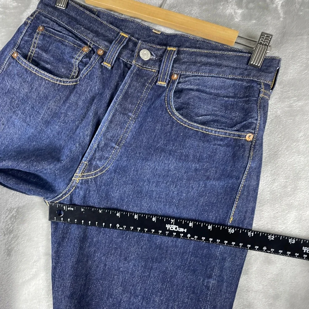 Levis item excellent